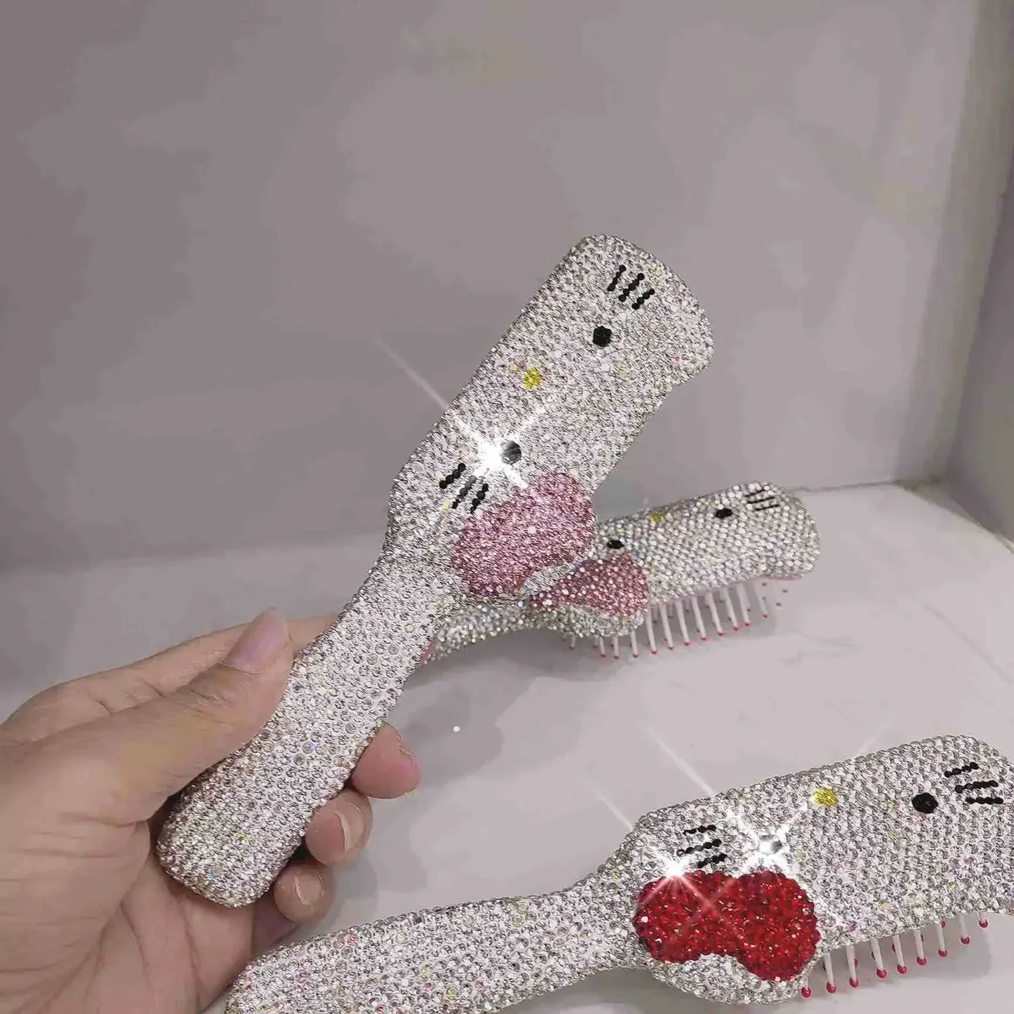 kawaii Hello Kitty Comb Handmake Full Diamonds Anime Massage Comb Curly Hair Straight Cute Makeup Diamond-Embedded for girls