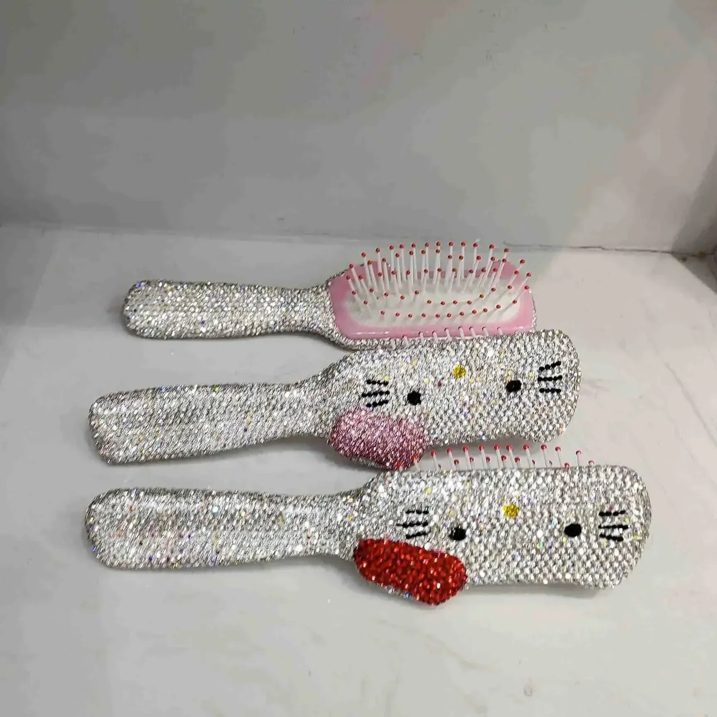 kawaii Hello Kitty Comb Handmake Full Diamonds Anime Massage Comb Curly Hair Straight Cute Makeup Diamond-Embedded for girls